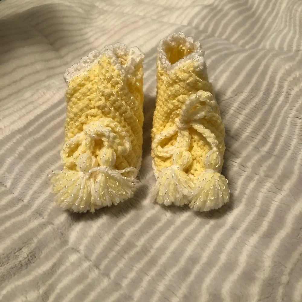 CROCHETED Baby Booties